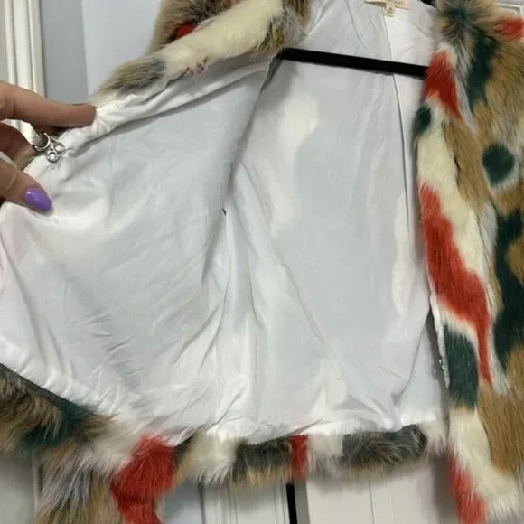 Colorblock Faux Fur Jacket – Small - NWT - Picture 7 of 7
